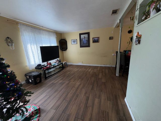 1416 Donald Avenue, Carrollton, TX 75006