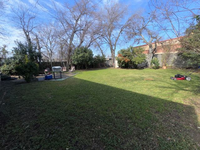 1416 Donald Avenue, Carrollton, TX 75006