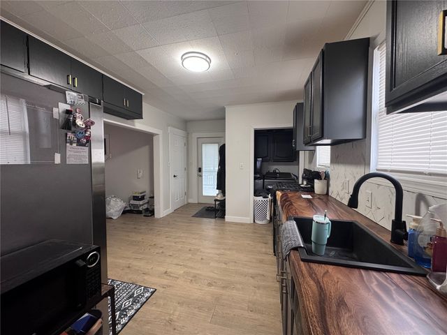 179 15th Avenue SW, Cedar Rapids, IA 52404