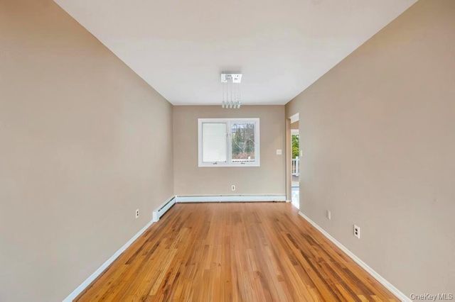 7 Carto Circle, Deer Park, NY 11729