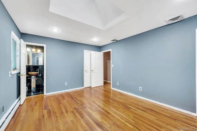 7 Carto Circle, Deer Park, NY 11729