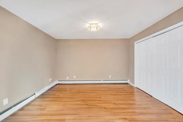 7 Carto Circle, Deer Park, NY 11729