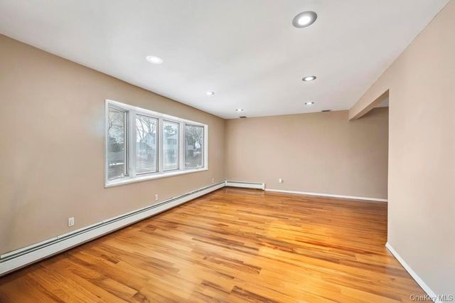 7 Carto Circle, Deer Park, NY 11729