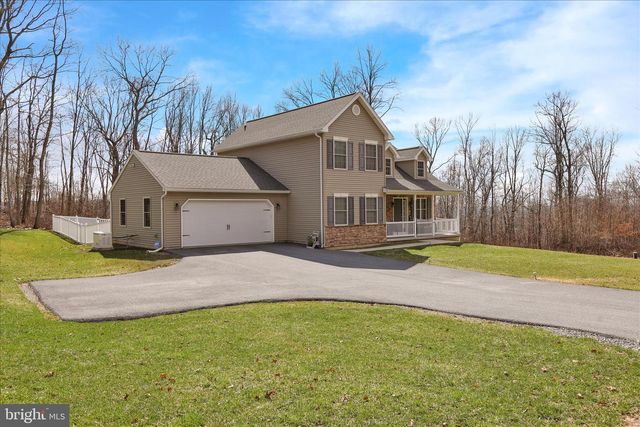 402 MOUNTAINSIDE RD, Temple, PA 19560