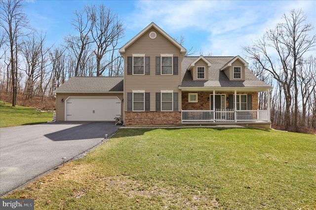 402 MOUNTAINSIDE RD, Temple, PA 19560