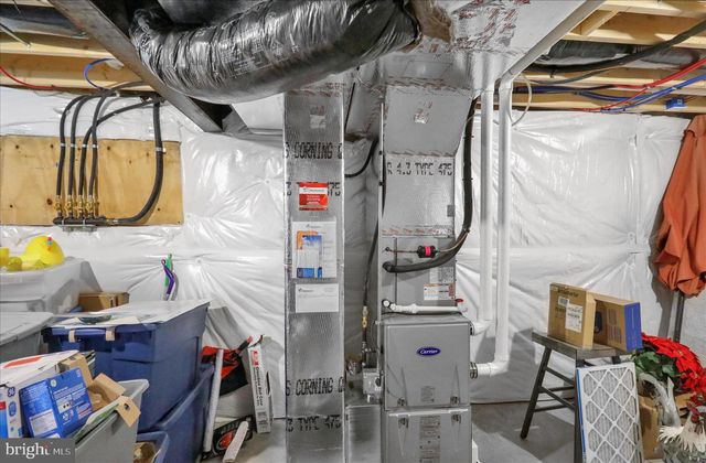 402 MOUNTAINSIDE RD, Temple, PA 19560