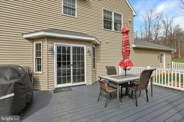 402 MOUNTAINSIDE RD, Temple, PA 19560