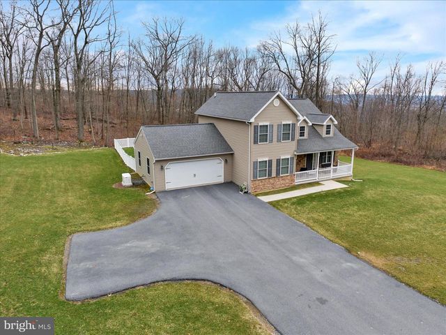 402 MOUNTAINSIDE RD, Temple, PA 19560