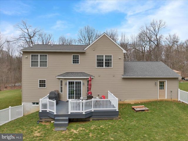 402 MOUNTAINSIDE RD, Temple, PA 19560