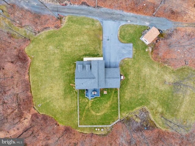 402 MOUNTAINSIDE RD, Temple, PA 19560