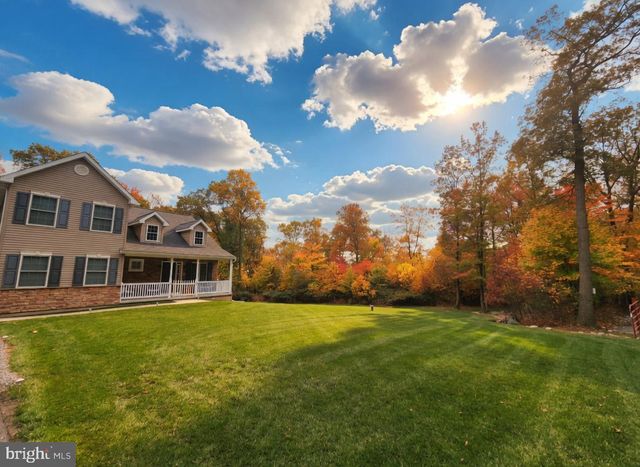 402 MOUNTAINSIDE RD, Temple, PA 19560