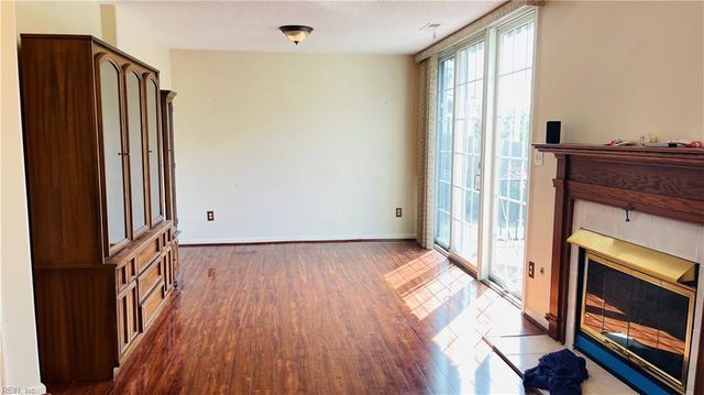 733 Whisper WALK, Chesapeake, VA 23322