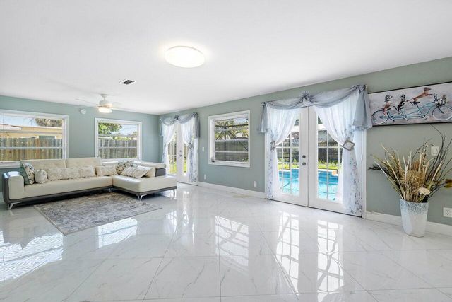 1837 16th Avenue N, Lake Worth Beach, FL 33460