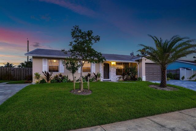 1837 16th Avenue N, Lake Worth Beach, FL 33460