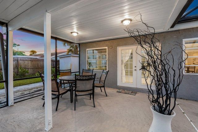 1837 16th Avenue N, Lake Worth Beach, FL 33460