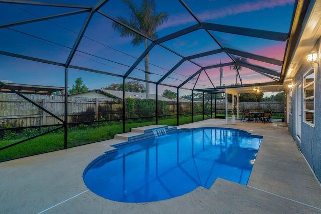 1837 16th Avenue N, Lake Worth Beach, FL 33460