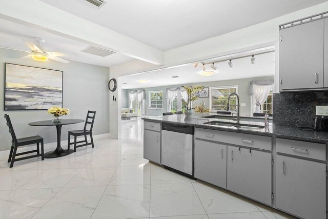 1837 16th Avenue N, Lake Worth Beach, FL 33460