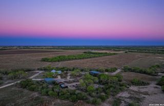 1444 County Road 210, Floresville, TX 78114