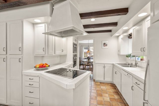 27 Stella Road, Belmont, MA 02478