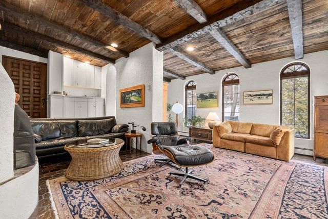 27 Stella Road, Belmont, MA 02478