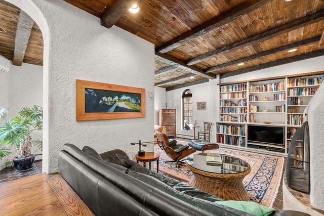 27 Stella Road, Belmont, MA 02478