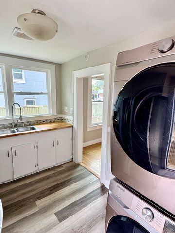 111 Magnolia Road, Charleston, SC 29407