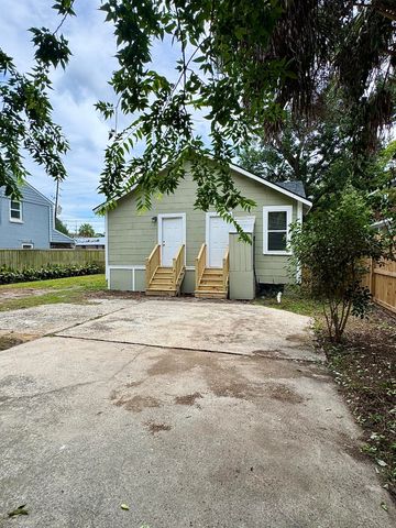 111 Magnolia Road, Charleston, SC 29407