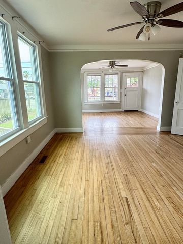 111 Magnolia Road, Charleston, SC 29407