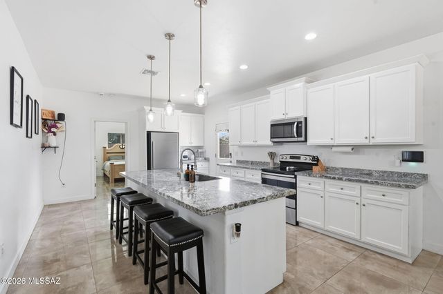 4975 S Sunset Boulevard, Tucson, AZ 85757