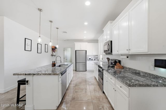 4975 S Sunset Boulevard, Tucson, AZ 85757