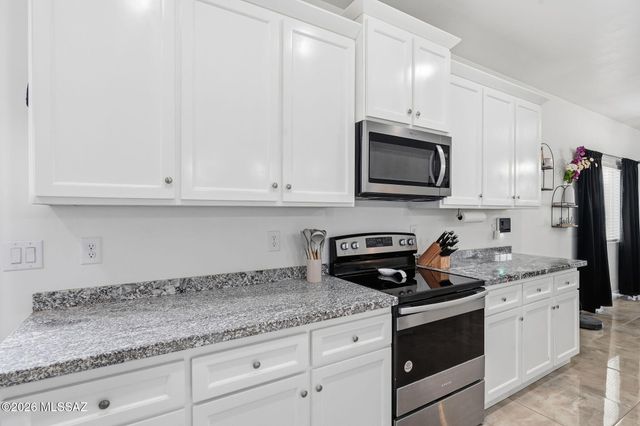 4975 S Sunset Boulevard, Tucson, AZ 85757