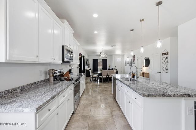 4975 S Sunset Boulevard, Tucson, AZ 85757