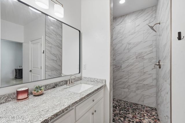 4975 S Sunset Boulevard, Tucson, AZ 85757