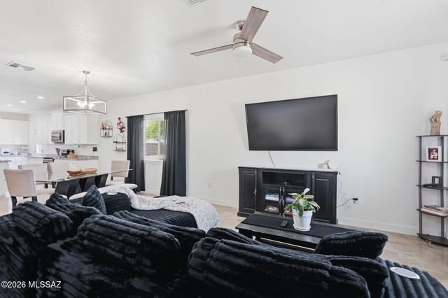 4975 S Sunset Boulevard, Tucson, AZ 85757