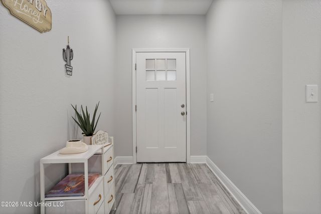 617 Peach Street, Ocean Springs, MS 39564