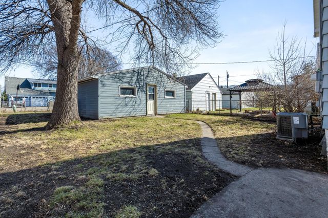 443 15th Avenue S, Fargo, ND 58103