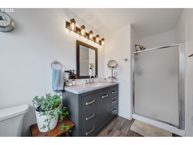5575 OCEAN St, Bay City, OR 97107