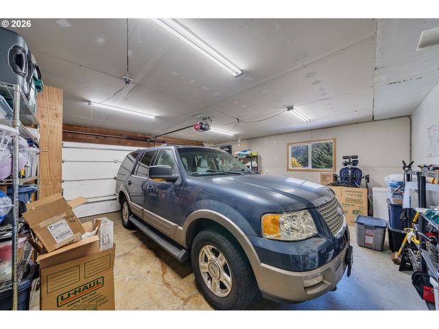 5575 OCEAN St, Bay City, OR 97107