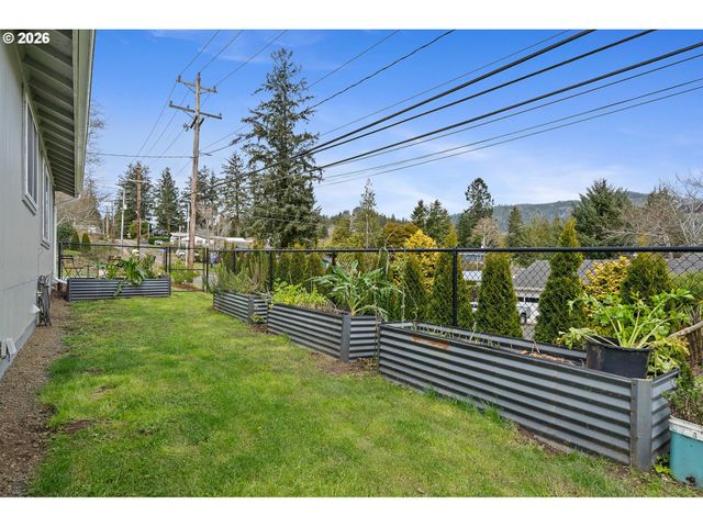 5575 OCEAN St, Bay City, OR 97107