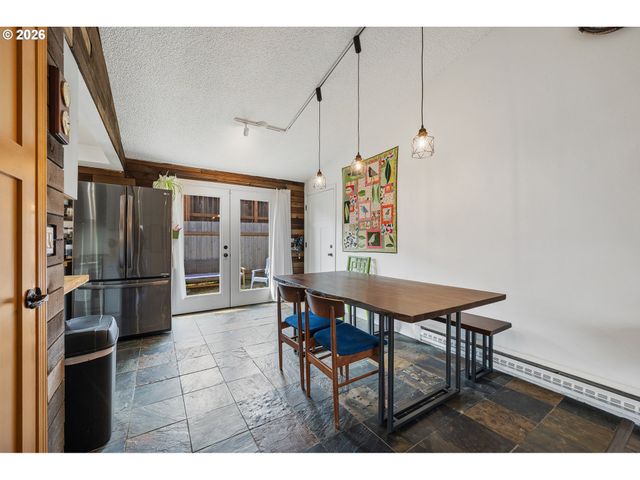 5575 OCEAN St, Bay City, OR 97107