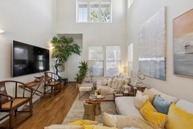 2009 Gossamer Avenue, Redwood City, CA 94065