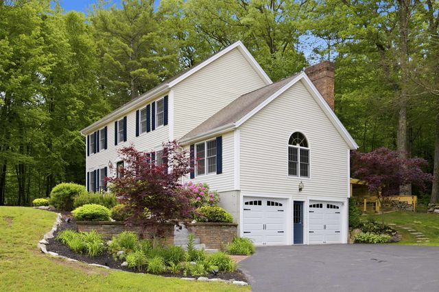3 Faye Lane, Londonderry, NH 03053