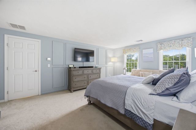 3 Faye Lane, Londonderry, NH 03053