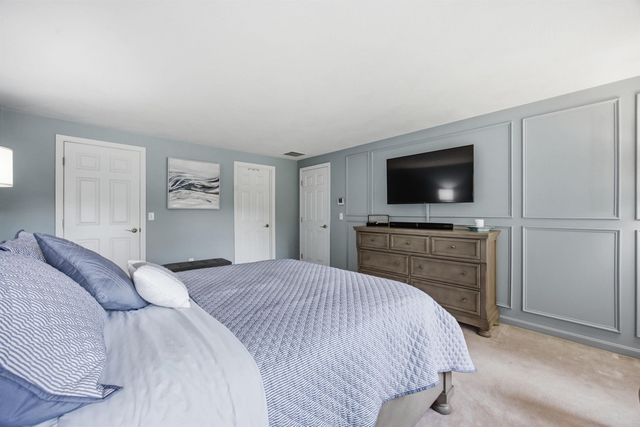 3 Faye Lane, Londonderry, NH 03053