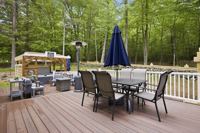 3 Faye Lane, Londonderry, NH 03053