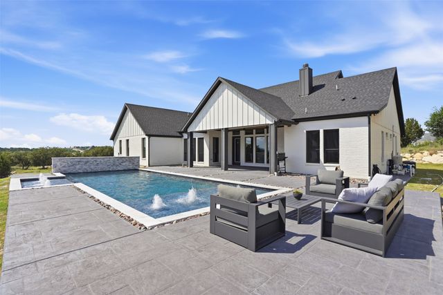1000 Sweeney Way, Weatherford, TX 76087