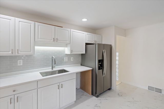 1 Woodrow Court, Battle Creek, MI 49015