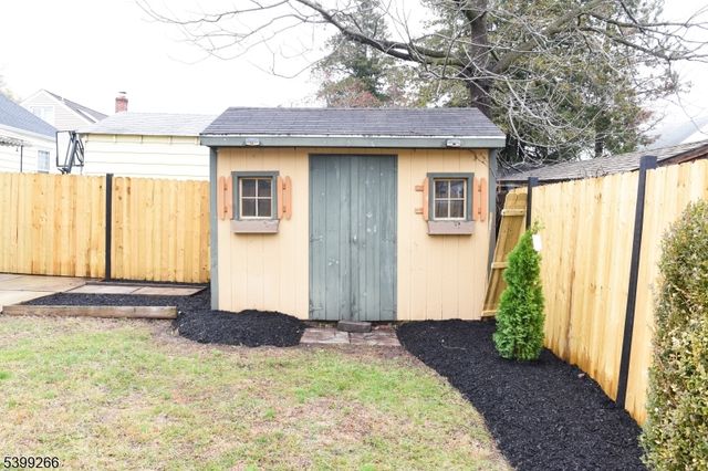 47 Elston St, Bloomfield Twp., NJ 07003