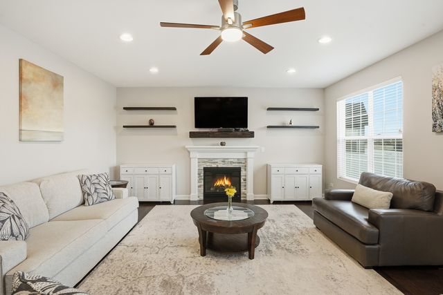 25415 W Rock Drive, Plainfield, IL 60586