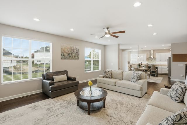 25415 W Rock Drive, Plainfield, IL 60586